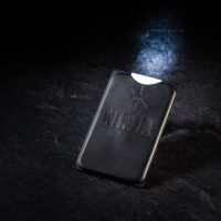 wallet flashlight